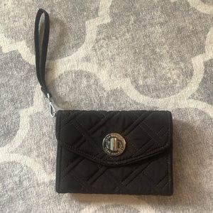 4/$12 💛 Vera Bradley Wristlet